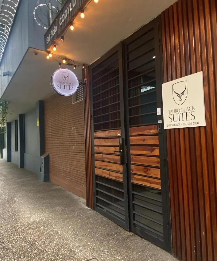 Tauro Black Suites Cerca Al Estadio Atanasio Girardot Medellin