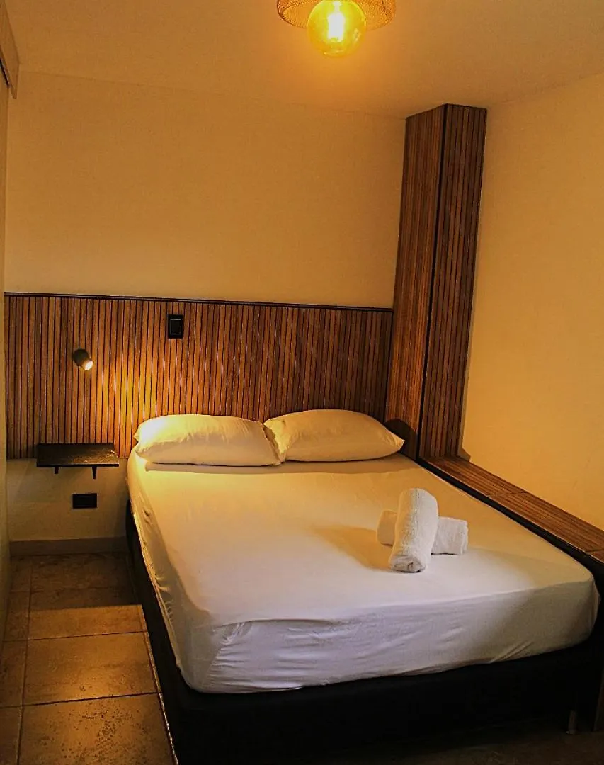 Tauro Black Suites Cerca Al Estadio Atanasio Girardot Medellin